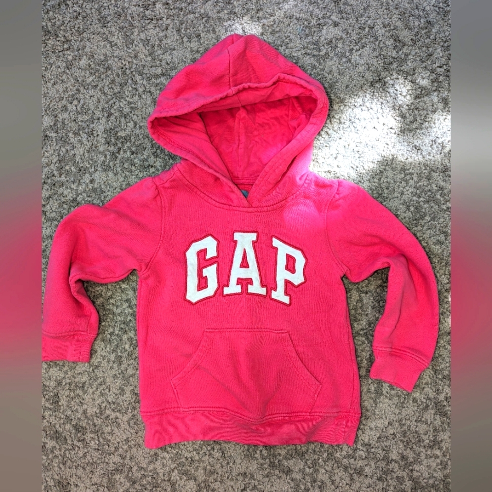 Gap Pink Pullover hoodie In EUC.